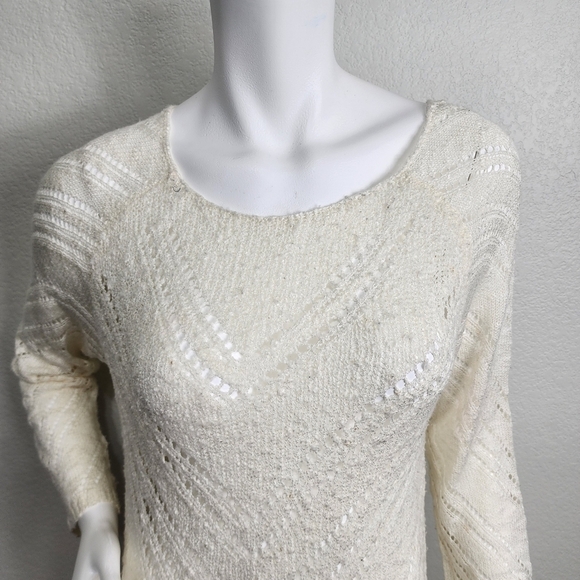 Soft Surroundings Cream Asymmetric Hem Sweater Size L - Picture 3 of 13